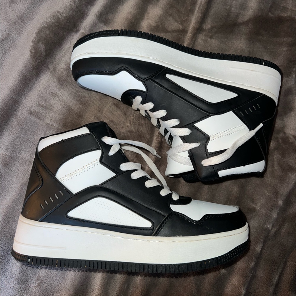 High top sneakers - Picture 3 of 5